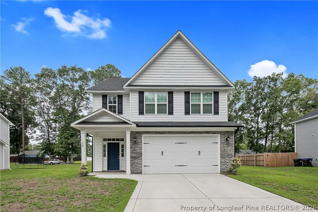 109 E 6th Avenue, Raeford, NC 28376 - #1
