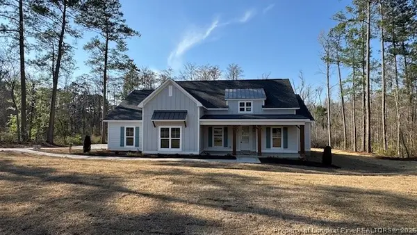 5379 Clubhouse Lane, Hope Mills, NC 28348