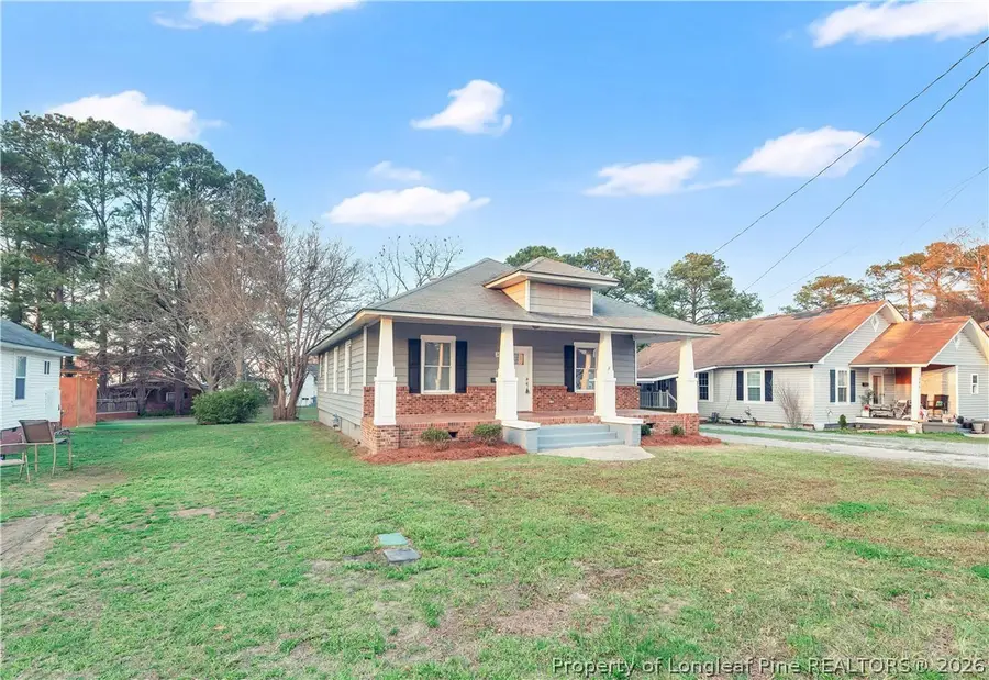204 W E Street, Erwin, NC 283393 - #2