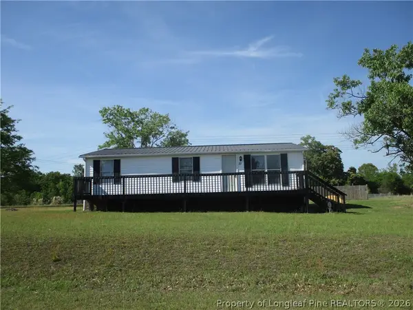 27 Skylark Lane, St Pauls, NC 28384