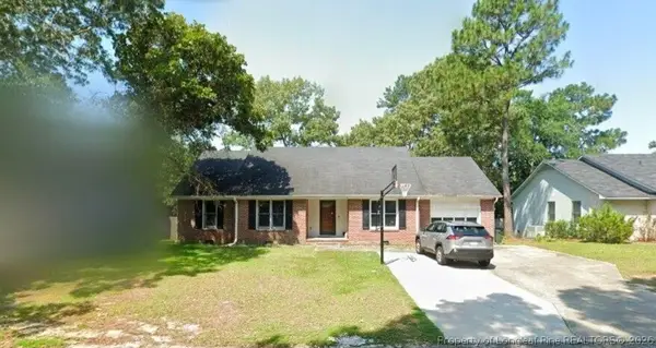 7490 Fairpoint Drive, Fayetteville, NC 28314