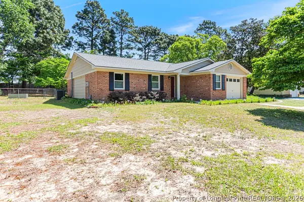 5714 Crenshaw Drive, Hope Mills, NC 28348