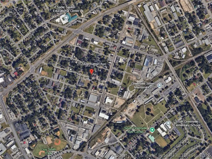 202 Manhattan Avenue, Greenville, NC 27834 - #3