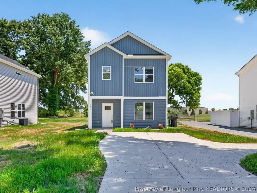 1021 E Harnett Street, Dunn, NC 28334 - #1