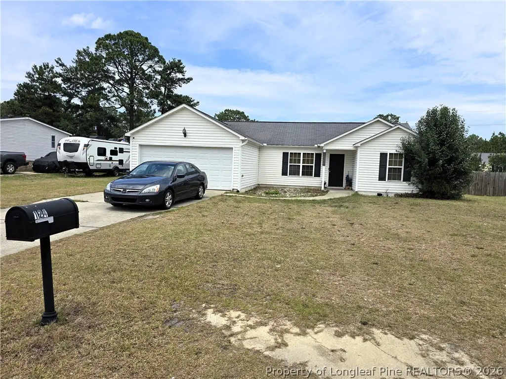 124 Old English Lane, Spring Lake, NC 28390 - #1