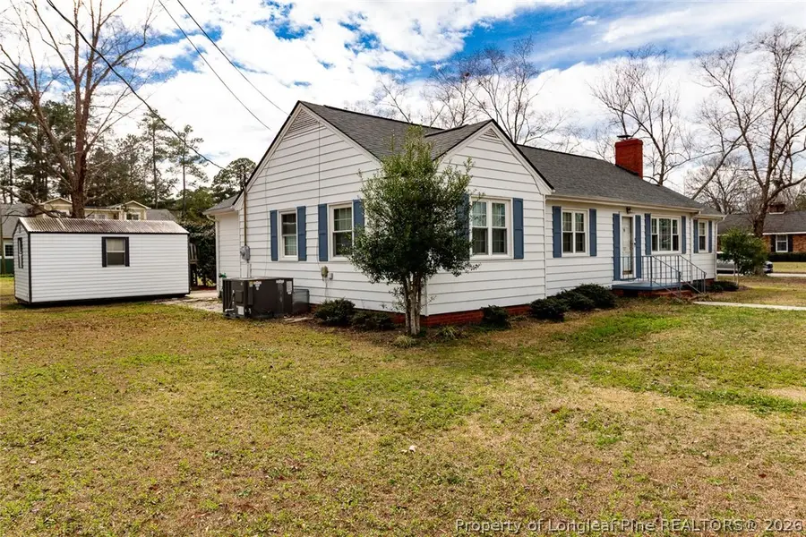 717 W Cutlar Street, Saint Pauls, NC 28384 - #2