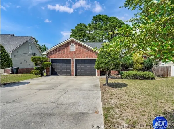 1040 Alexwood Drive, Hope Mills, NC 28348