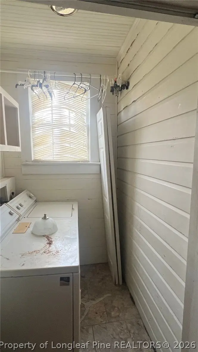 307 E Mitchell Street E, Fairmont, NC 28340 - #3