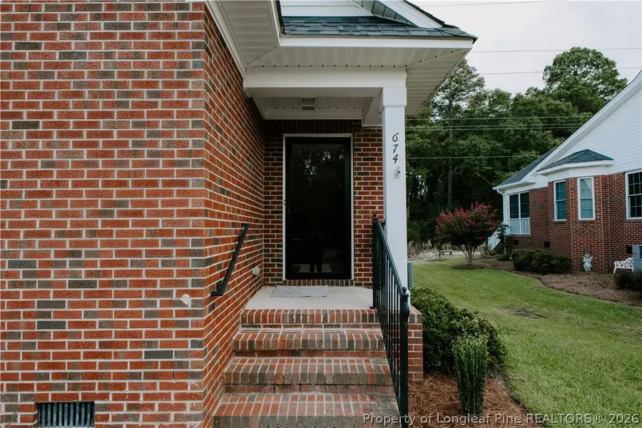 674 W Amberdale Circle, Lumberton, NC 28358 - #3
