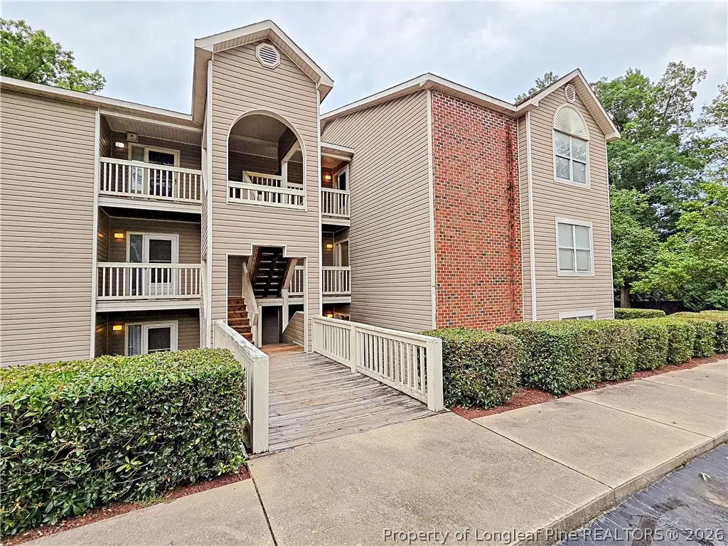 698 Bartons Landing Place #4, Fayetteville, NC 28314 - #1