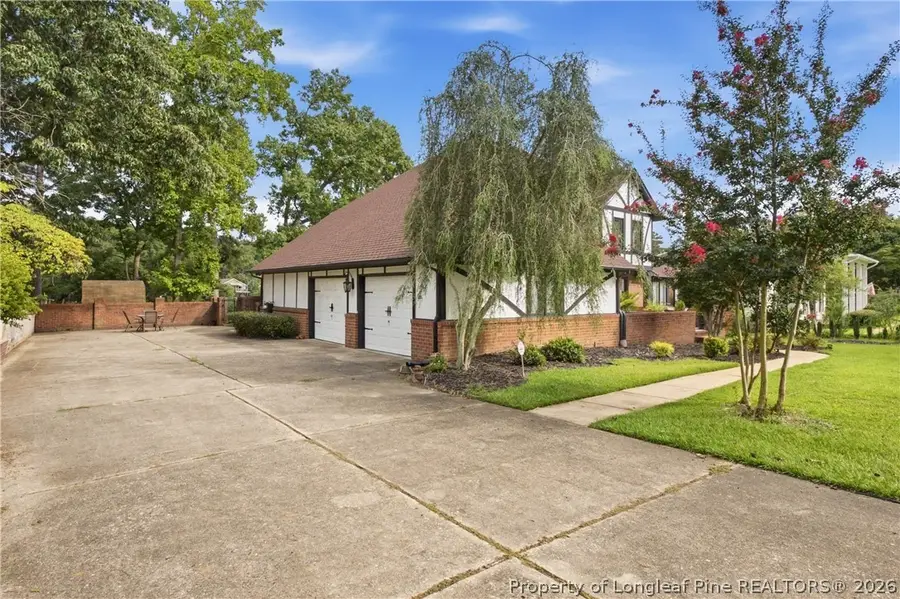209 E Lochhaven Drive, Fayetteville, NC 28314 - #3