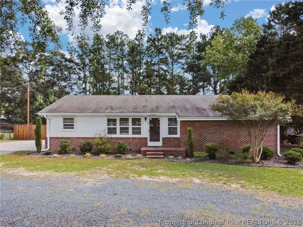 1708 N Poplar Street, Aberdeen, NC 28315 - #1