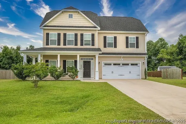 6821 Hunters Den Road, Hope Mills, NC 28348