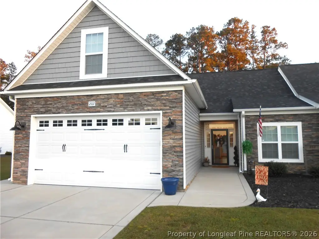 202 Oak Pointe Circle, Lumberton, NC 28358 - #1