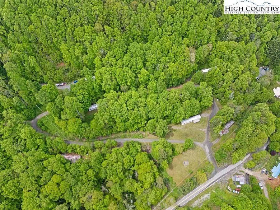 122 Poplar Creek Estates Drive, Todd, NC 28684 - Image #3