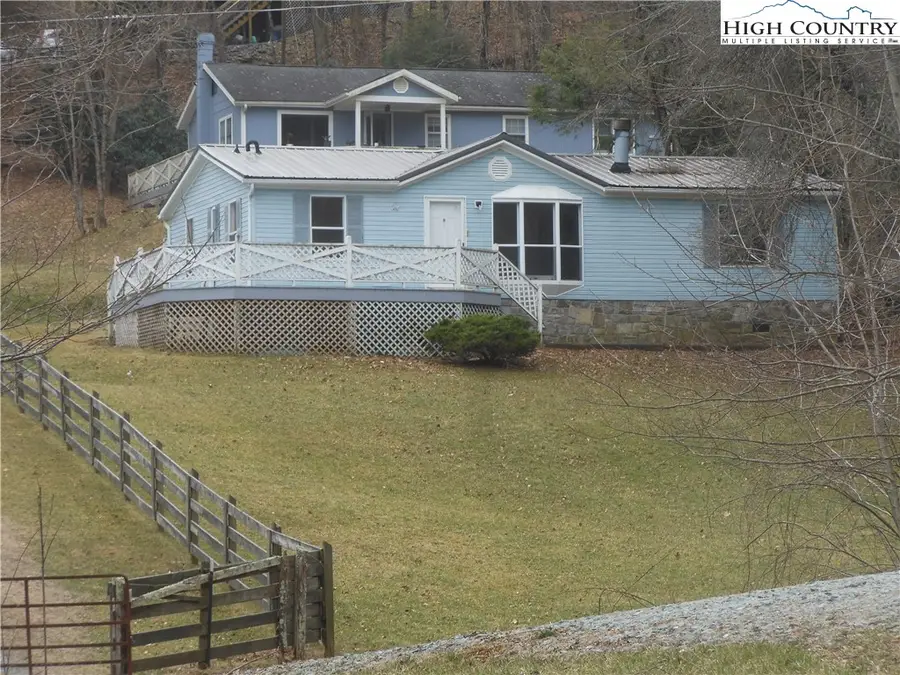 111 Oxford Lane, Blowing Rock, NC 28605 - Image #3