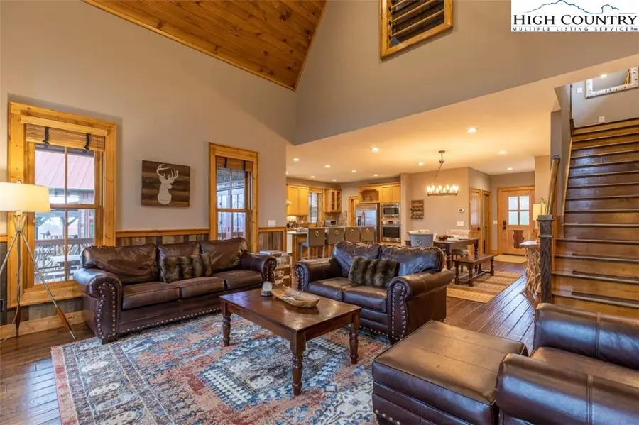 7 Eagle Village Circle, Banner Elk, NC 28604 - #2