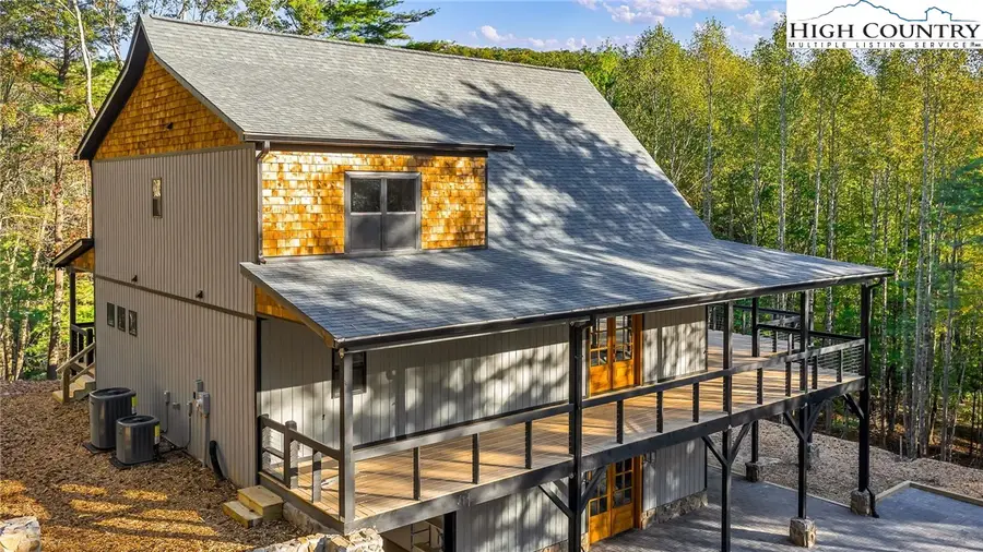 250 Noahs Ridge, Fleetwood, NC 28626 - Image #2