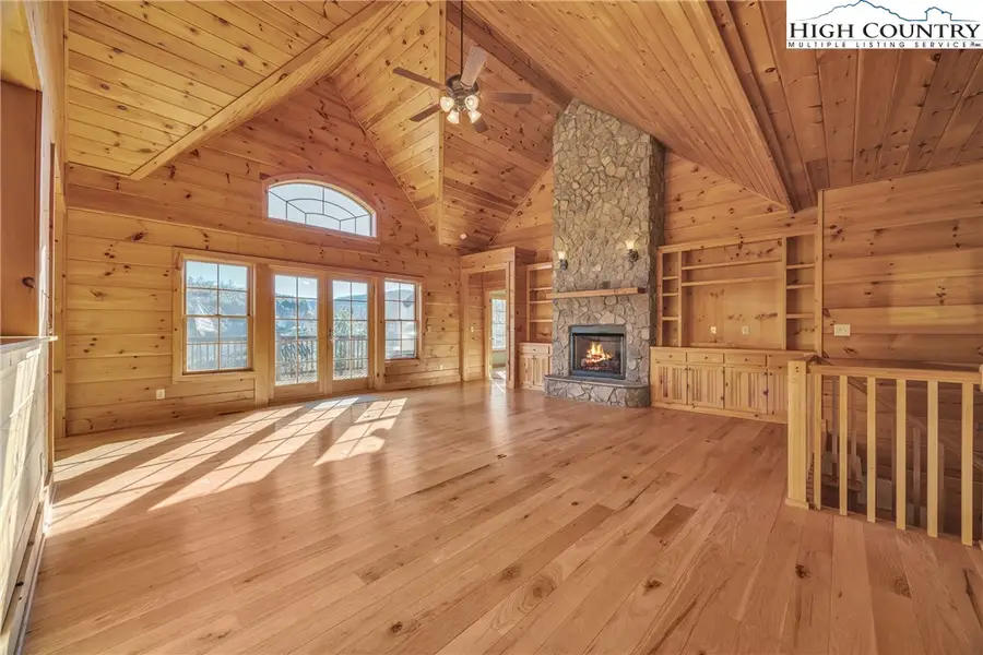 182 Fountainblue, West Jefferson, NC 28694 - Image #3