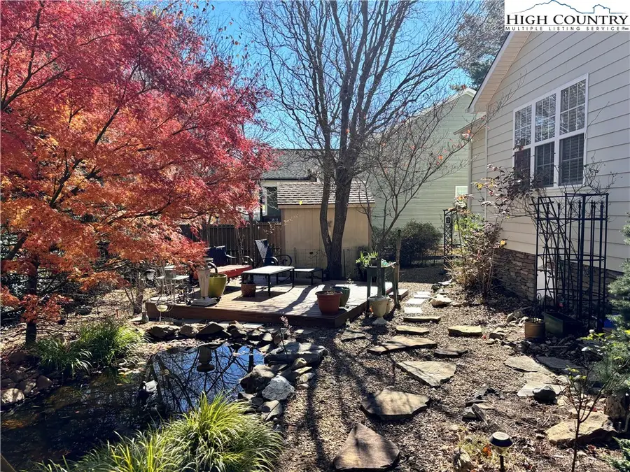 273 W Evergreen Street, West Jefferson, NC 28694 - Image #2