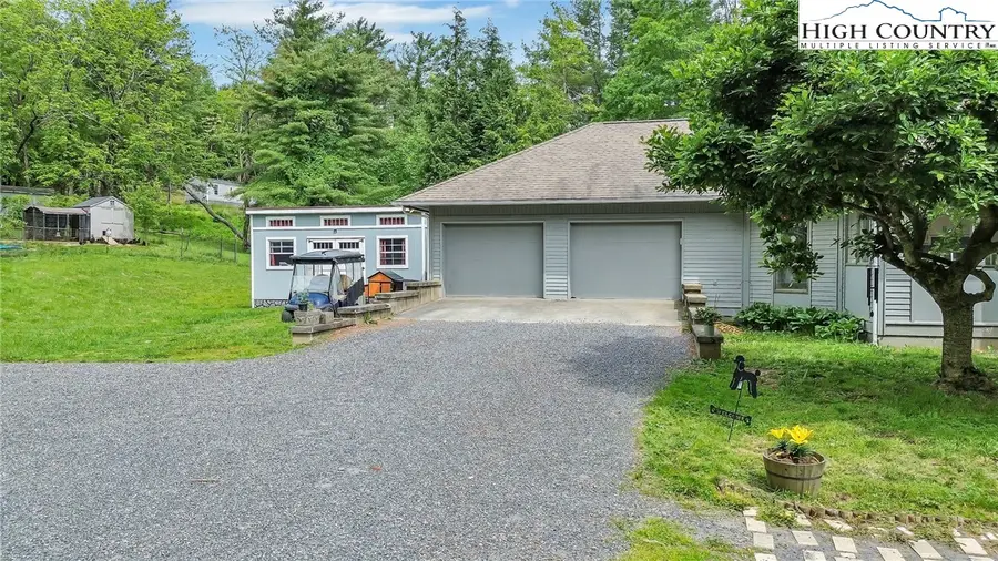 931,935,939 Don Bare Road, Jefferson, NC 28640 - #3