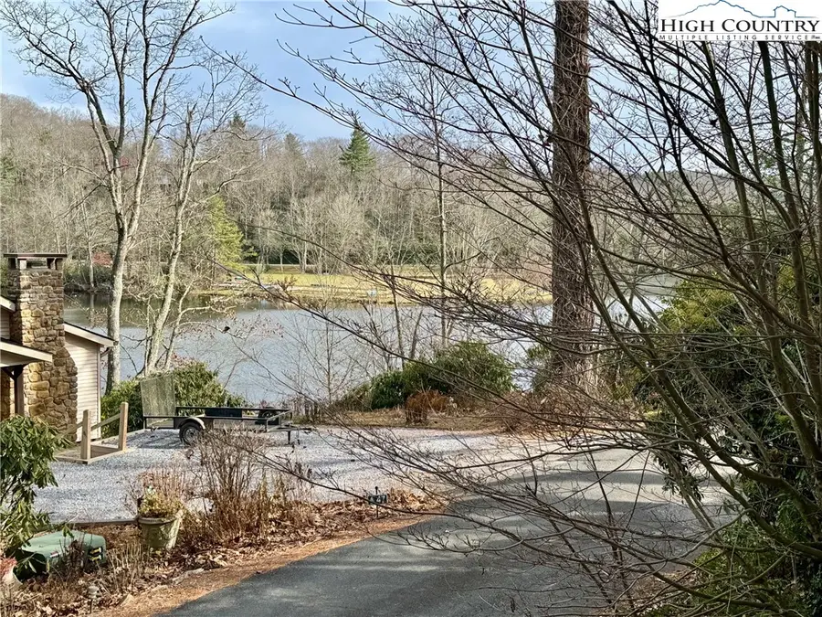 70 Holly Loop, Newland, NC 28657 - Image #2