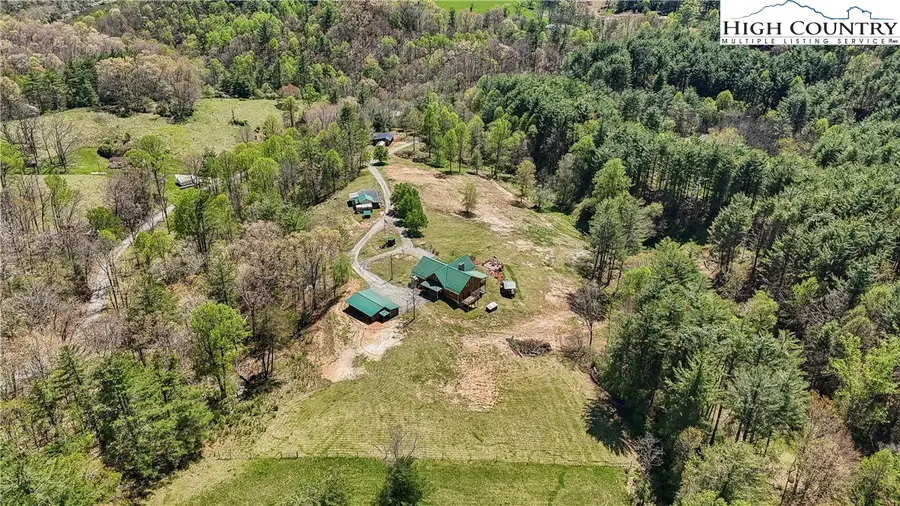 101 Double Branch Road, Grassy Creek, NC 28631 - Image #3