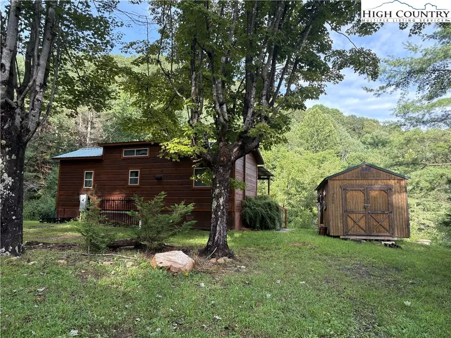 9464 N 16 Nc Highway, Grassy Creek, NC 28631 - Image #3