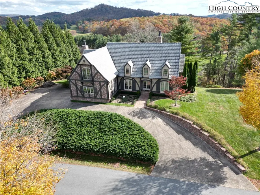 520 E Landing Ridge Circle, Jefferson, NC 28640 - #2