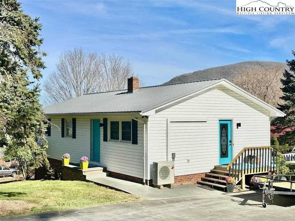 411 Poplar Avenue, West Jefferson, NC 28694 - #1