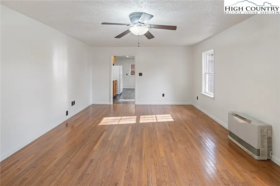 496 Camp Joy Road, Zionville, NC 28698 - Image #3