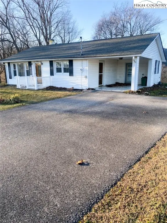 7874 Flatridge Road, Troutdale, VA 24378 - Image #2