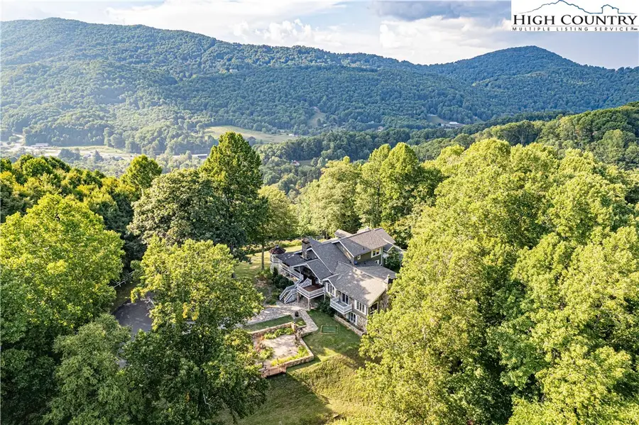 774 Aldridge Road, Banner Elk, NC 28604 - Image #2