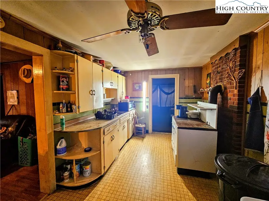 1149 Parker Eller, Lansing, NC 28643 - Image #3