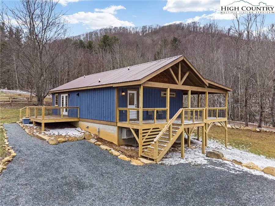 1171 Little Elk Road, Elk Park, NC 28622 - Image #2