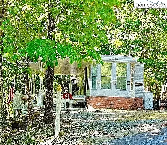 616 Dogwood Circle, Traphill, NC 28685 - Image #1