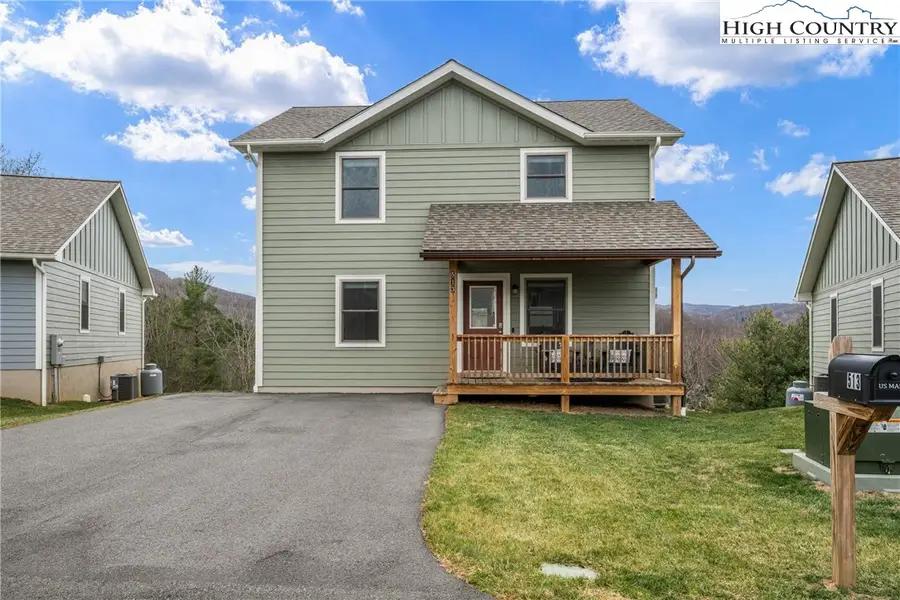 513 Townhomes Place #27, Boone, NC 28607 - Image #2