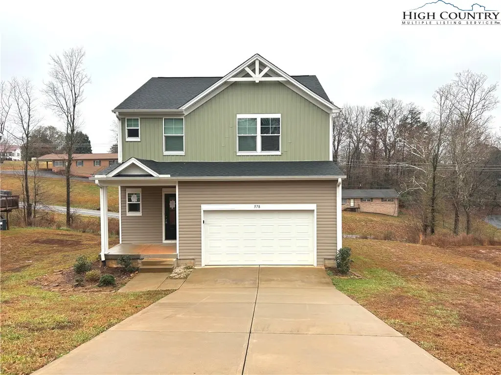 578 NE 30th Ave. Circle, Hickory, NC 28601 - #1