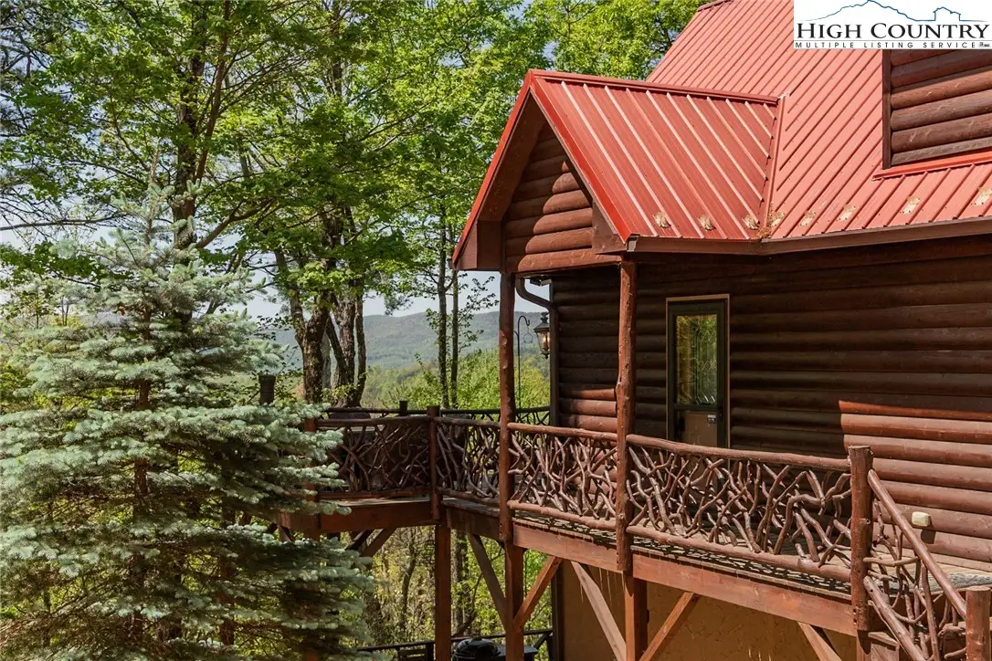 142 Fawn Lane, Purlear, NC 28665 - Image #1