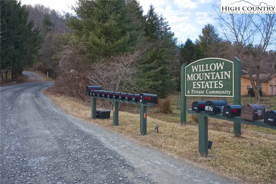 820 Willow Mountain Drive, Vilas, NC 28692 - Image #3