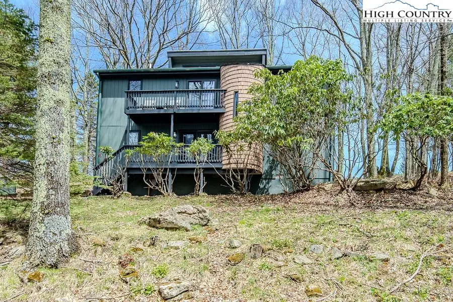 489 Saint Andrews Road, Beech Mountain, NC 28604 - Image #2