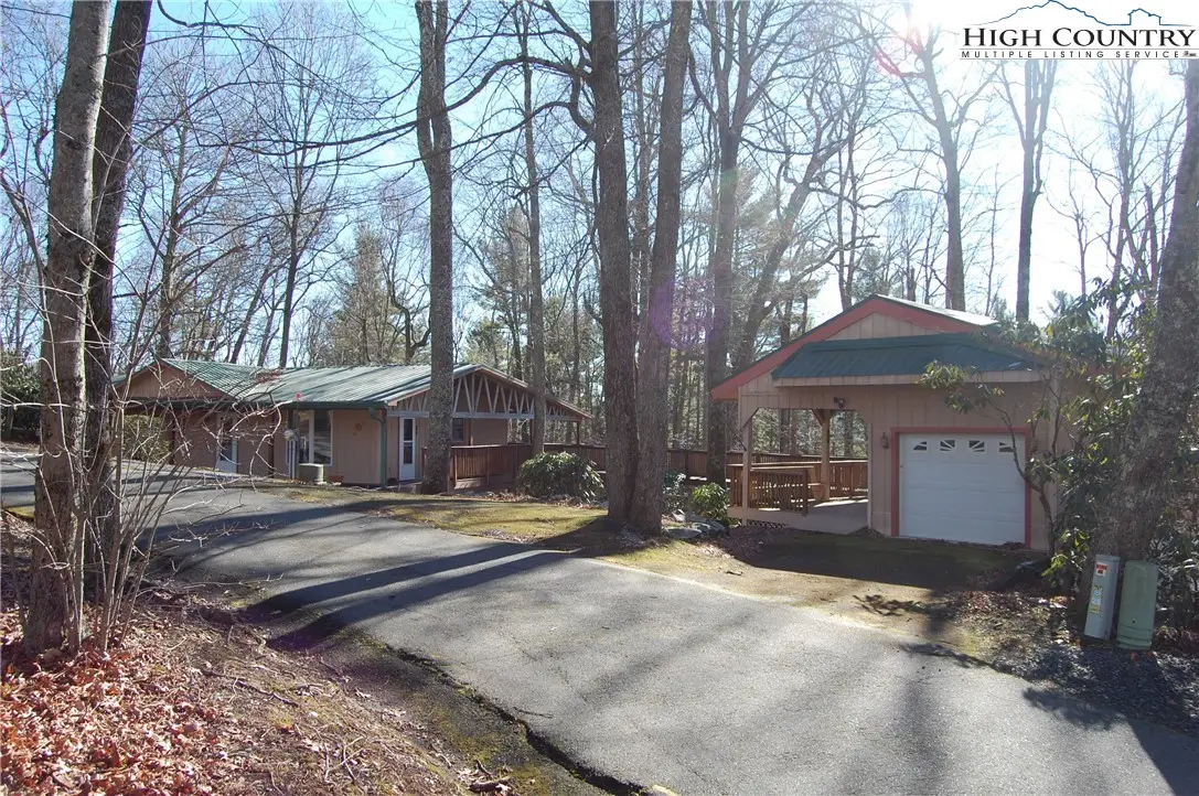 72 Robin Circle, Newland, NC 28657 - Image #1