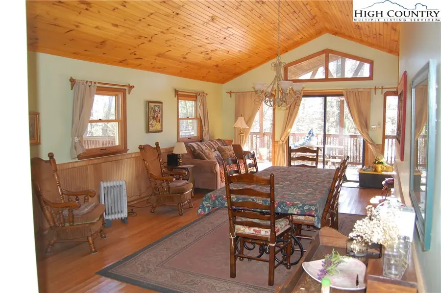 72 Robin Circle, Newland, NC 28657 - Image #3