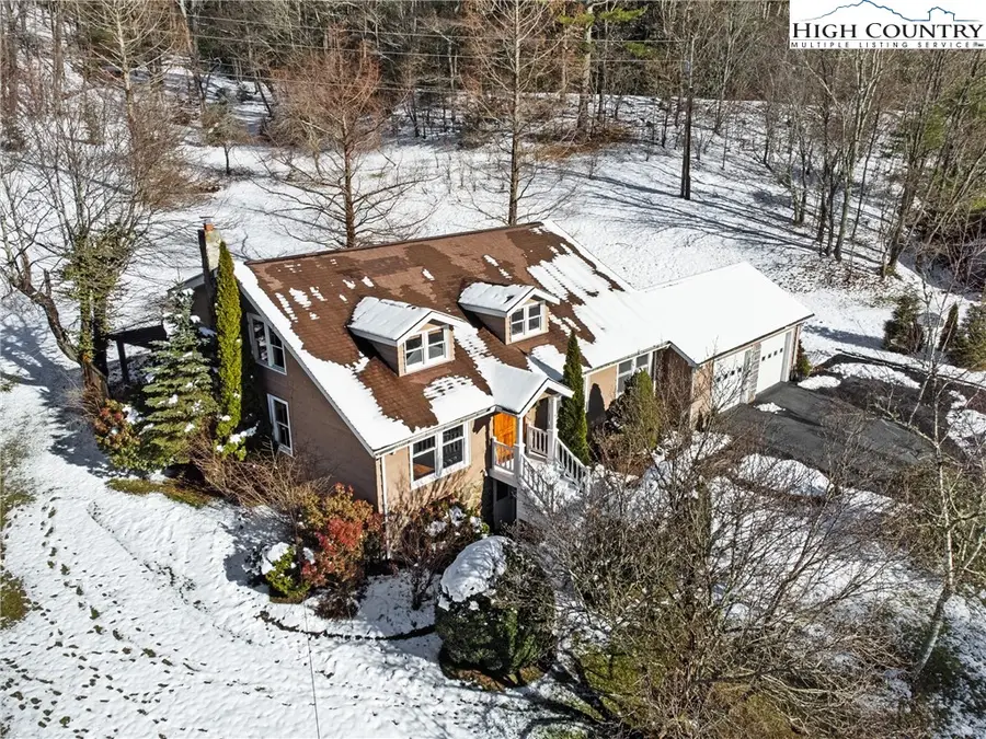 211 Possum Hollow Road, Blowing Rock, NC 28605 - Image #2