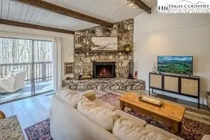 811 Pine Ridge Road, Beech Mountain, NC 28604