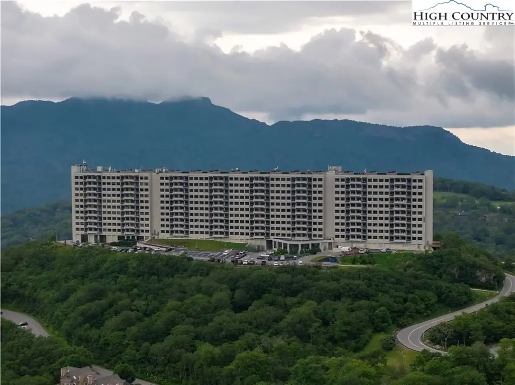 303 Sugar Top Drive #2011, Sugar Mountain, NC 28604 - Image #1