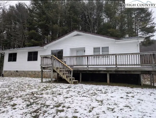 6383 Nc 88 W Highway, Warrensville, NC 28693