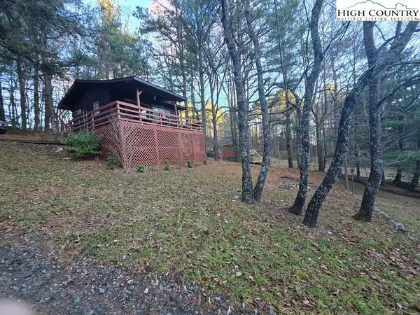 193 Little Grindstone Lane, Millers Creek, NC 28651