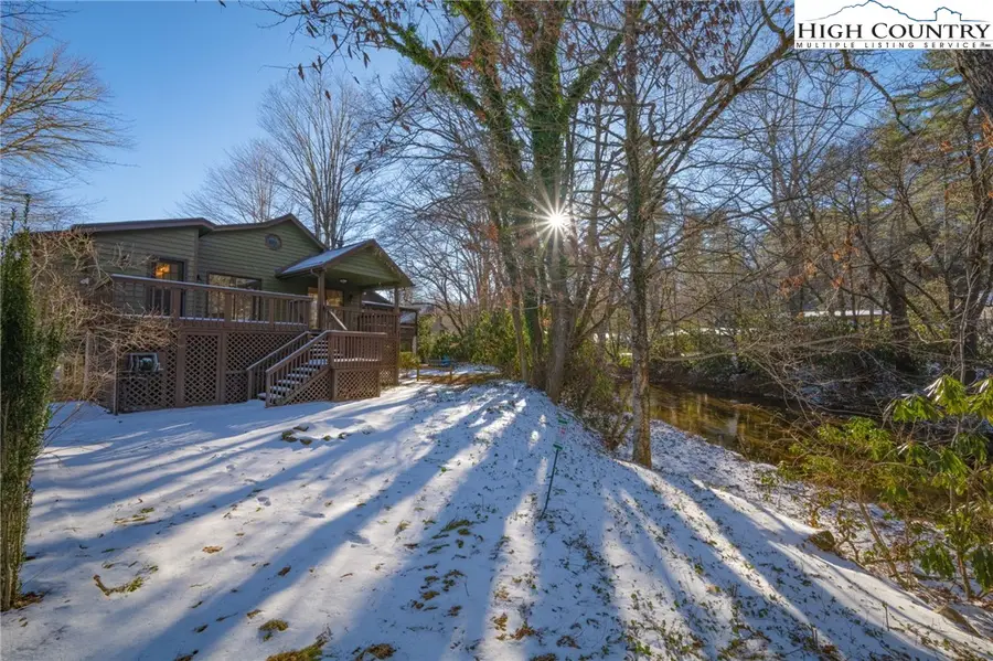 208 Meadow Loop, Newland, NC 28657 - Image #2