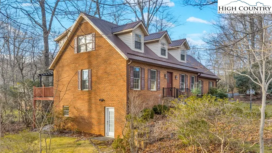 112 Walnut Lane, West Jefferson, NC 28694 - Image #3